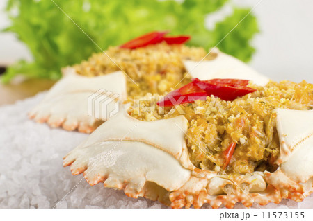 Dressed Crab / Casquinha de Siri - spicy crab meat in its shell  11573155
