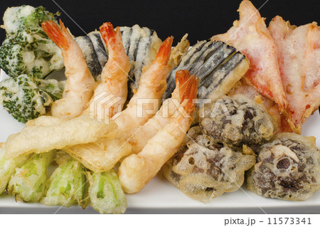Tempura - Japanese deep fried prawns & vegetables with tentsuyu  11573341