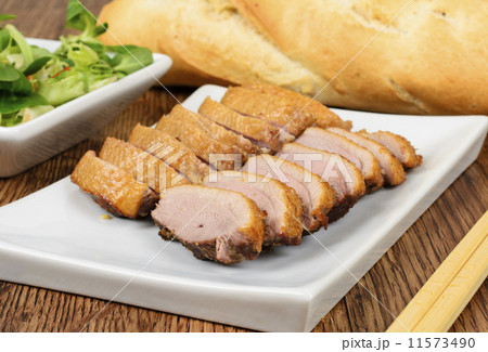 Vit Hom Khoi - Vietnamese tea smoked duck breasts Vit Hom Khoi - Vietnamese tea smoked duck breasts 11573490