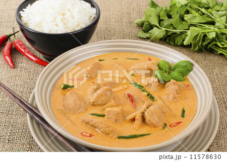 Kaeng Phet Gai - Thai Red Chicken Curry & Jasmine Rice  11578630