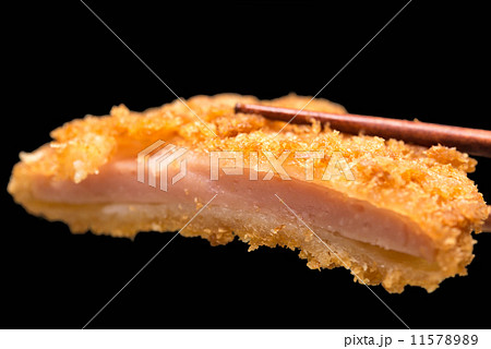 ハムかつ Ham cutlet 黒背景 11578989