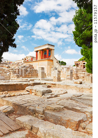 Knossos palace at Crete, Greece Knossos palace at Crete, Greece 11579157