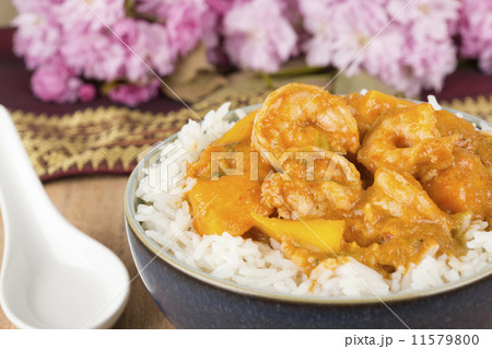 Thai Red Curry with prawns, pumpkin & mango served with rice  11579800