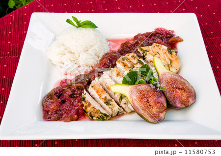 Roasted chicken with fig chutney 11580753