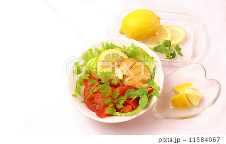 塩レモンのドレッシングいり鶏のももの照り焼き 11584067