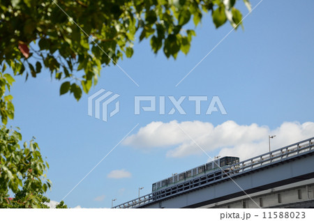 六甲ライナー　夏空 11588023