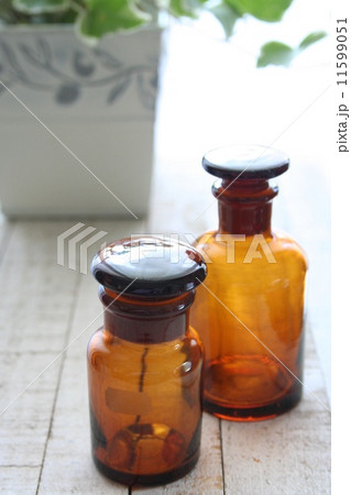 薬瓶１ 11599051