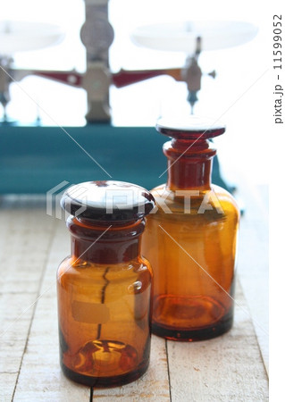 薬瓶2 薬瓶2 11599052