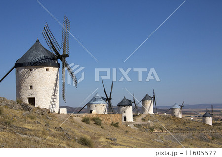 Windmills at Consuegra - La Mancha - Spain 11605577