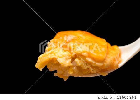 天津飯 黒背景 11605861