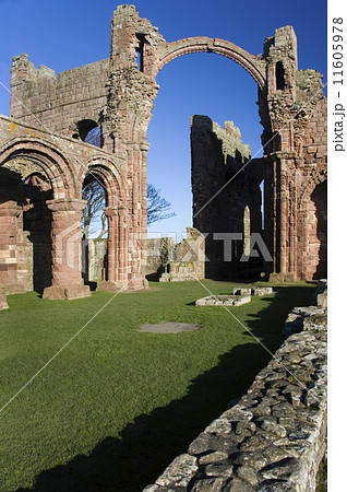 Lindisfarne Priory - Holy Island - England 11605978