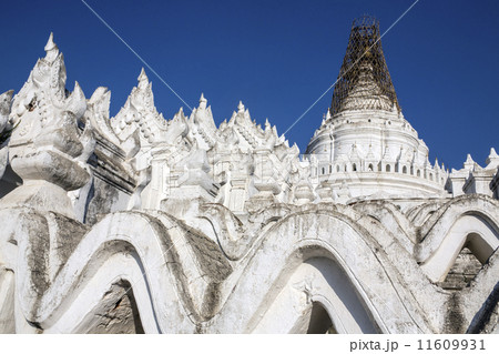 Hsinbyume Pagoda - Mingun - Myanmar Hsinbyume Pagoda - Mingun - Myanmar 11609931