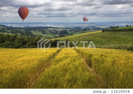 Hot Air Balloons over the East Yorkshire Wolds Hot Air Balloons over the East Yorkshire Wolds 11610058