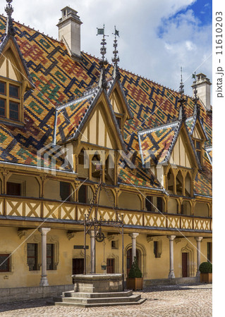 Beaune - Burgundy - France 11610203