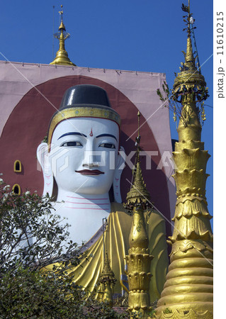Kyeik Pun Pagoda - Bago - Myanmar Kyeik Pun Pagoda - Bago - Myanmar 11610215