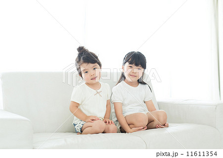 仲の良い幼児2人 11611354
