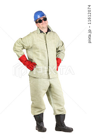 Welder with arms on waist. 11612074