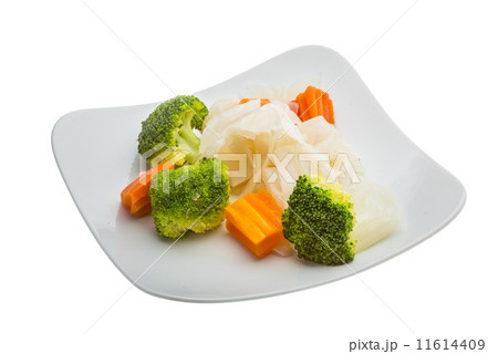 Boiled cabbage and broccoli Boiled cabbage and broccoli 11614409