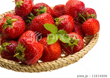 Strawberry in the bowl Strawberry in the bowl 11614806