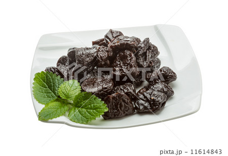 Dried plums 11614843