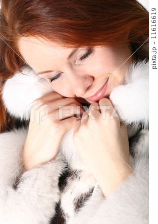 fur girl fur girl 11616619
