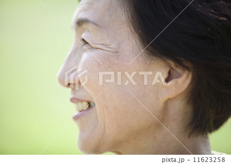 シニアの女性 11623258