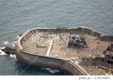 軍艦島を空撮 11624065