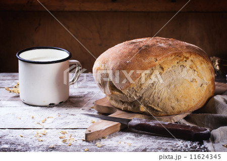 Fresh bread 11624345