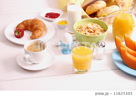 Table set for breakfast and healthy food Table set for breakfast and healthy food 11625305
