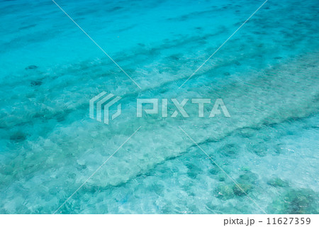 沖縄の海・阿嘉大橋からの眺め 沖縄の海・阿嘉大橋からの眺め 11627359