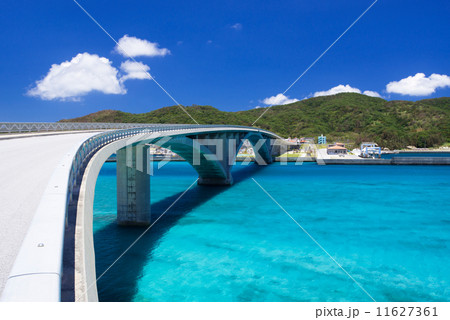 沖縄の海・阿嘉大橋 11627361