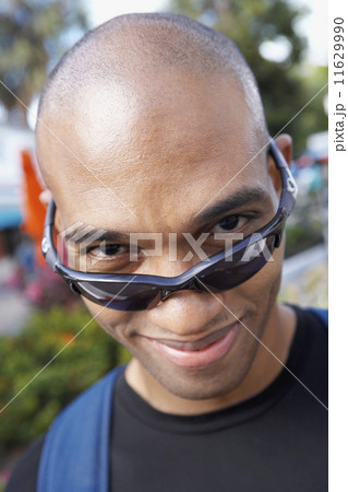 African man wearing sunglasses 11629990