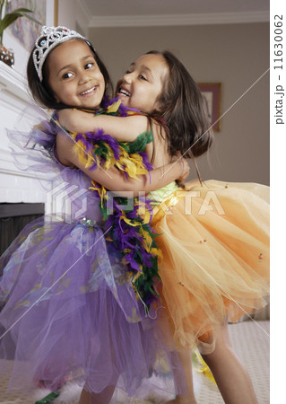 Indian sisters wearing costumes 11630062