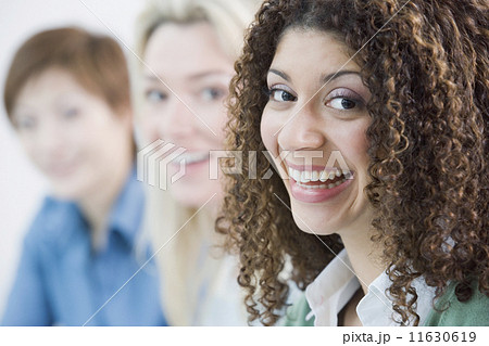 Portrait of multi-ethnic businesswomen 11630619