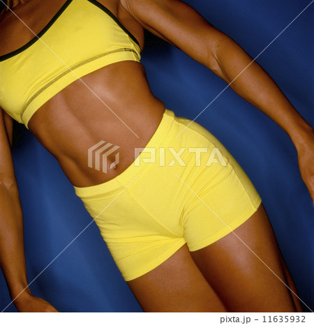 Female body builder 11635932