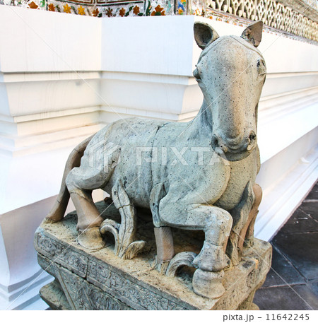 Wat Arun Statue Wat Arun Statue 11642245