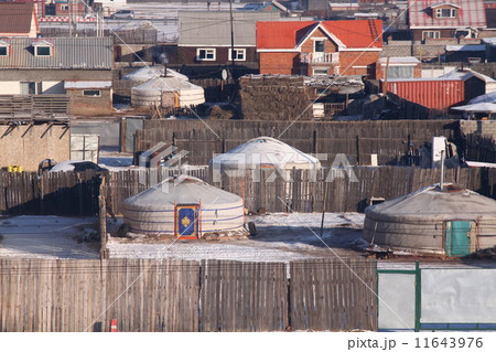 ウランバートル近郊のゲル　モンゴル 11643976