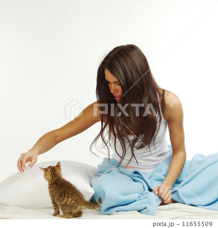 waking woman and cat waking woman and cat 11655509