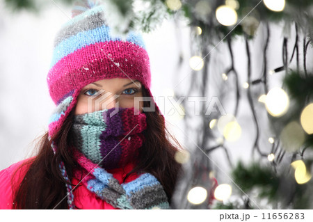 woman and bokeh 11656283