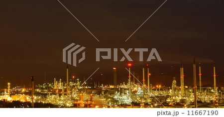 Petrochemical oil refinery plant Petrochemical oil refinery plant 11667190