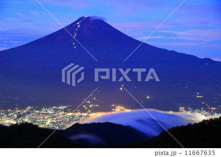 三つ峠から黎明の富士山 三つ峠から黎明の富士山 11667635