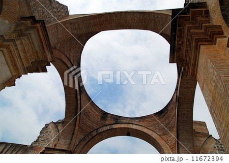 グアテマラ　アンティグア　カルメン教会 11672394