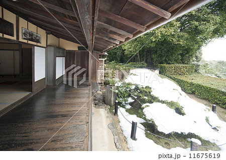 雪景色　そうだ奈良へ行こう　大和小泉　慈光院　 11675619