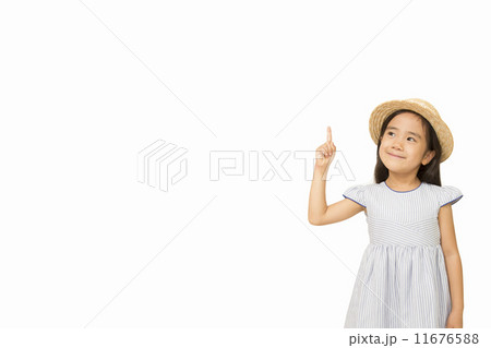 白いワンピースの女の子 11676588