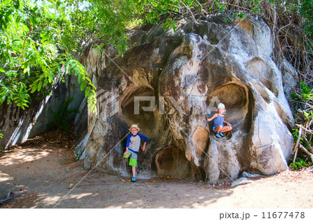 Little kids at The Baths Little kids at The Baths 11677478