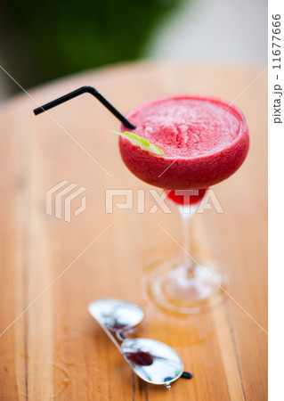 Tropical cocktail and sun glasses Tropical cocktail and sun glasses 11677666