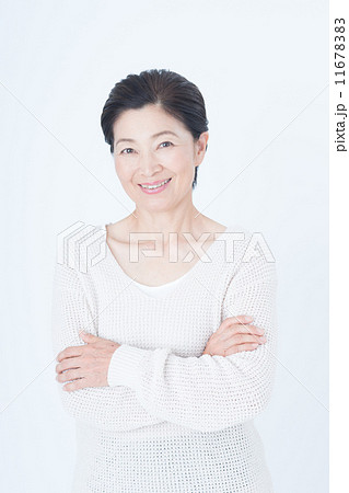 シニアの女性 シニアの女性 11678383