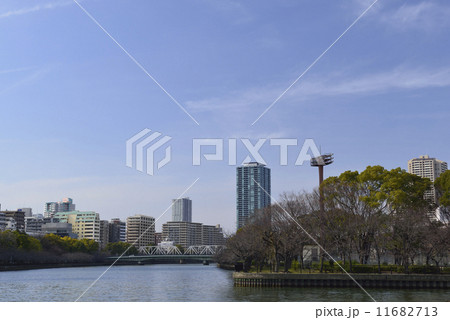 都市に流れる川／大阪府　大阪市 11682713