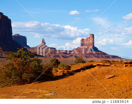 Monument valley Monument valley 11683614