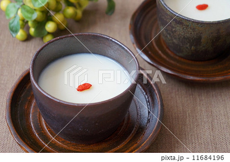 杏仁豆腐 11684196